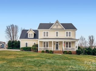 105 Fox Tail Ct, Statesville, NC 28677