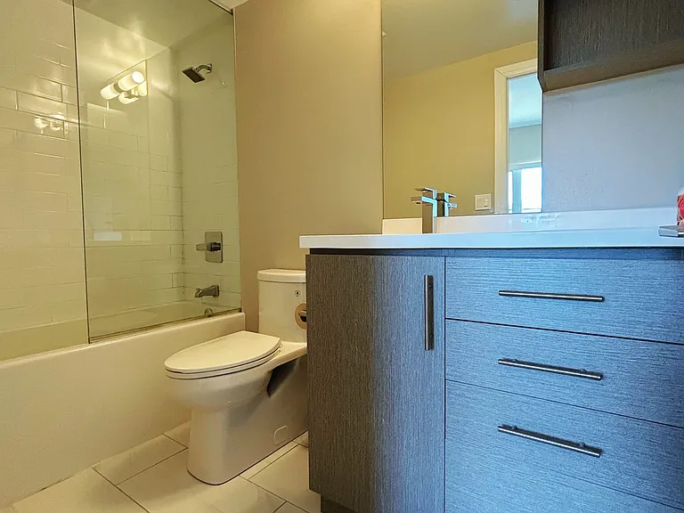 181 Huron St #201 — Photo 3