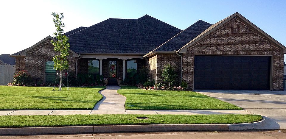 1st image of 1743 Rockridge Dr