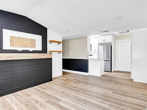 5th image of 261 1st St