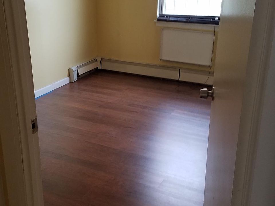 1st image of 15501 107th Ave #1