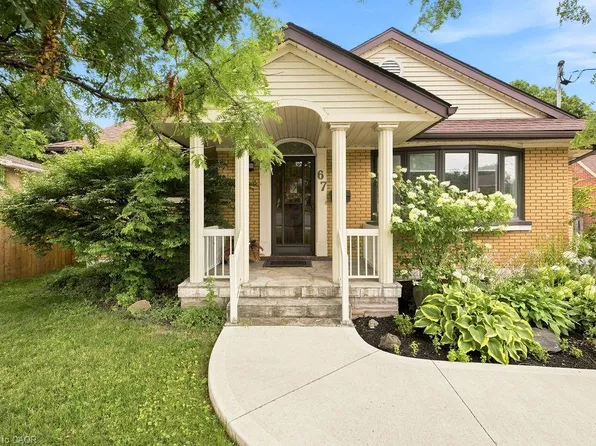 67 Weber St S, Waterloo, ON N2J 1Z8