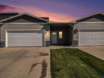 5202 S Dubuque Ave, Sioux Falls, SD, 57108