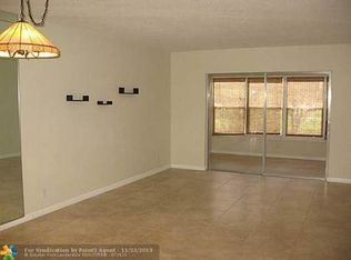 1030 Country Club Dr APT 207, Pompano Beach, FL 33063