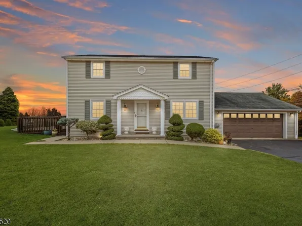 2 De Young Dr, Little Falls Twp., NJ 07424
