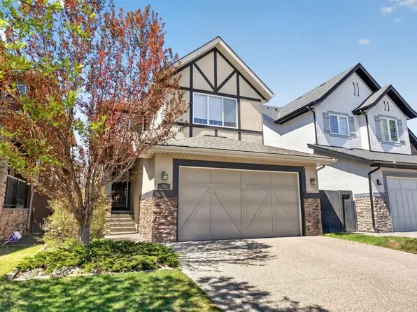 30 E Cranarch Cir SE, Calgary, AB T3M 0S3