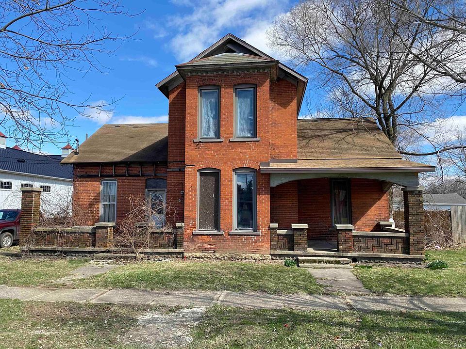 1st image of 105 S 1st St
