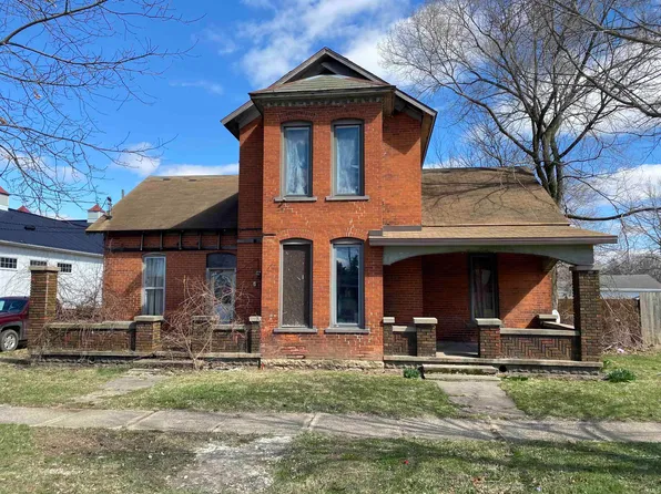 105 S 1st St, North Manchester, IN 46962