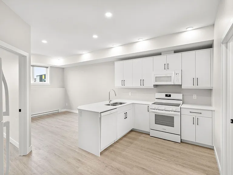 40 Ken Oblik Dr — Photo 8
