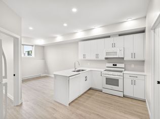 50 Ken Oblik Dr, Winnipeg, MB R3Y2G2