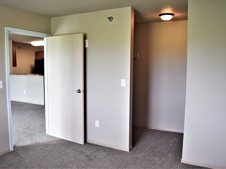Oakview Apartments 1410 — Photo 29