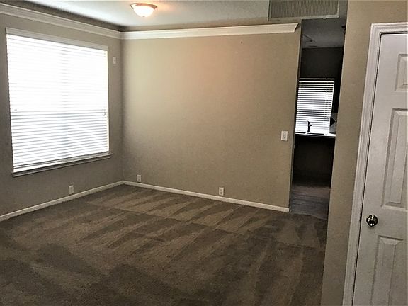 3rd image of 18611 Summer Anne Dr