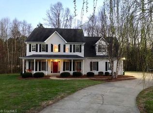 5400 Leytonstone Ct, Oak Ridge, NC 27310
