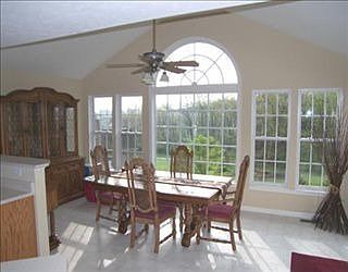 5th image of 1802 Pioneer Dr