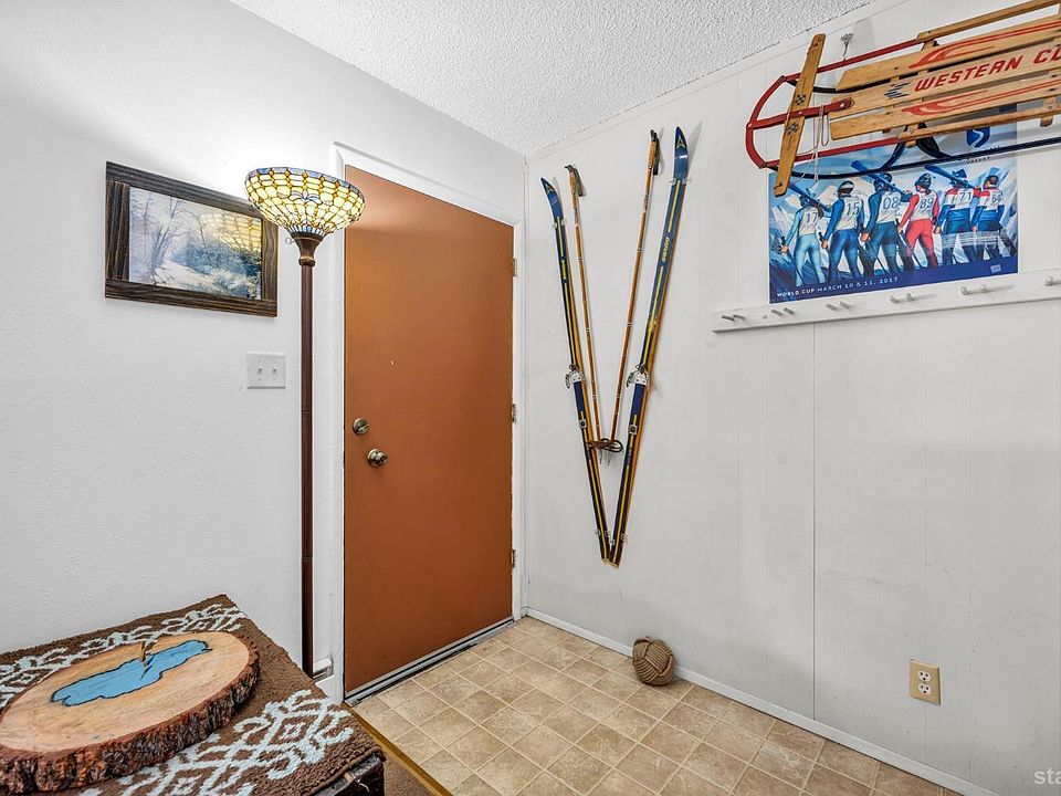 2nd image of 3616 Spruce Ave #7