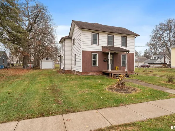 315 W Locust St, Cambridge, IL 61238