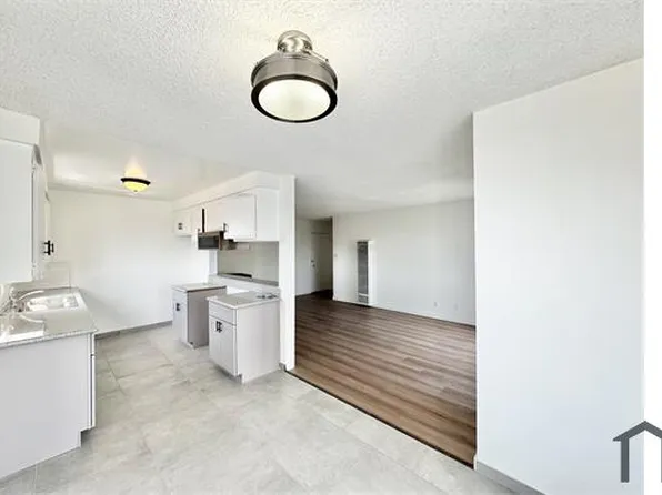 305 E Plymouth St, Inglewood, CA