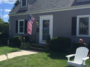 711 Flambeau St, Manitowoc, WI 54220