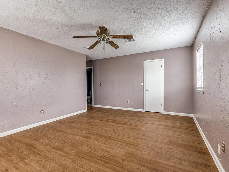 6728 N Meridian Ave #F — Photo 33