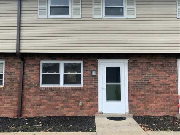 382 Northgate Dr APT L, Apollo, PA 15613