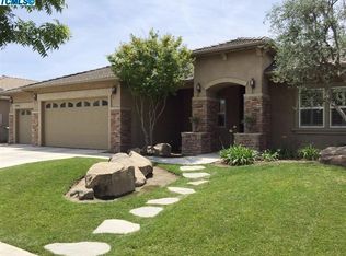 5901 W Robin Ave, Visalia, CA