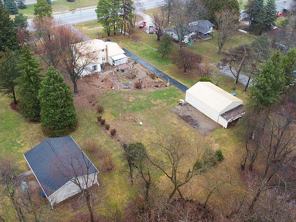 3rd image of 1371 W Vienna Rd