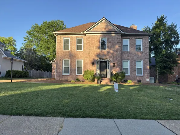 232 Scotsman Ln, Franklin, TN 37064