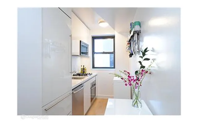 Rented by Douglas Elliman | media 15