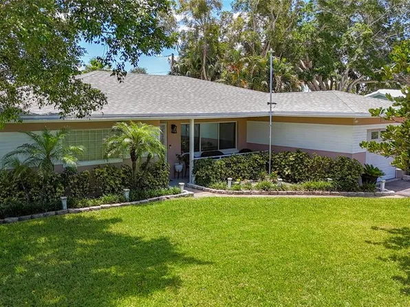 1137 Indian Rocks Rd S, Largo, FL 33770