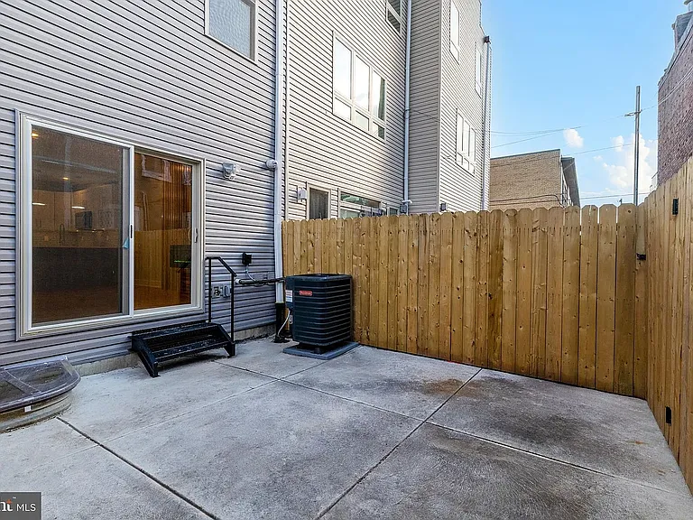1720 S 22nd St #1 — Photo 15