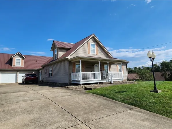 740 Belrock Ave, Belpre, OH 45714