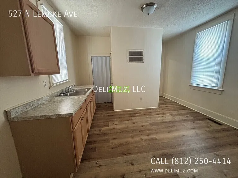527 N Lemcke Ave — Photo 19