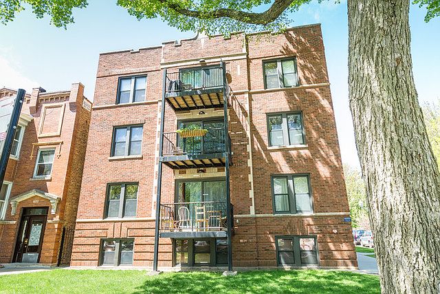 2nd image of 2203 W Winona St APT 3