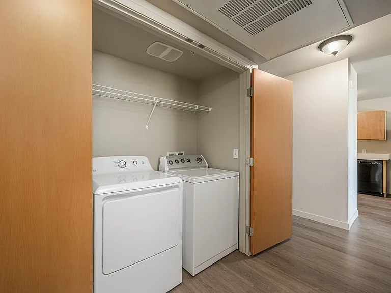 2250 Cougar Dr — Photo 10