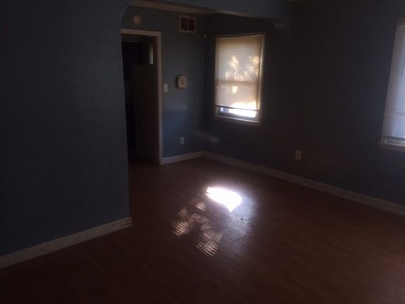 2nd image of 6661 Agnes Ave