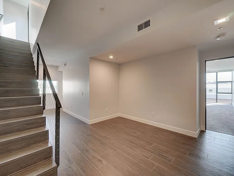 504 E Roosevelt St #1103 — Photo 15