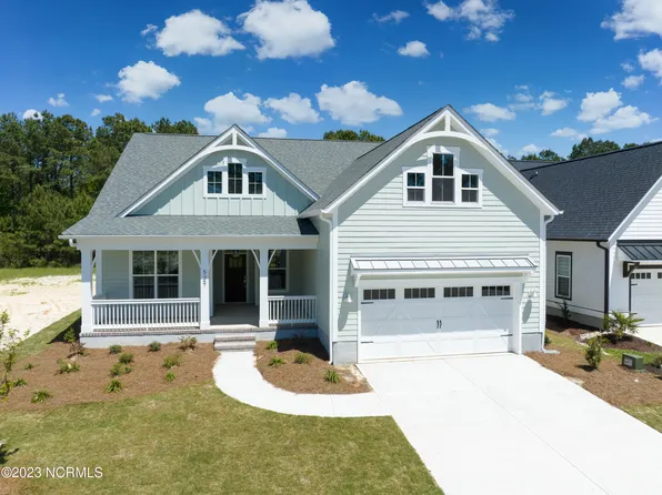 527 Moss Lake Lane, Holly Ridge, NC 28445