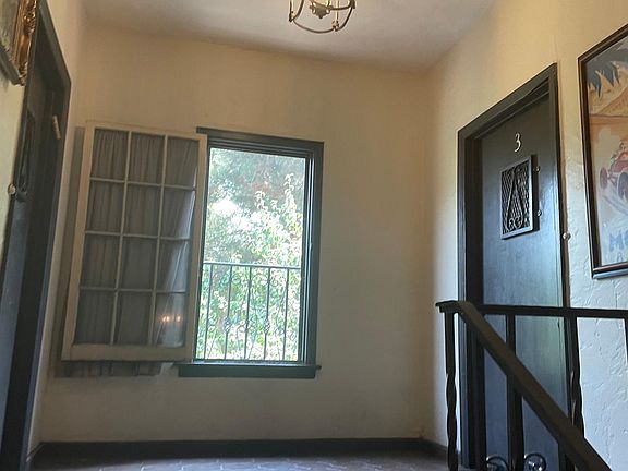 5th image of 415 N Ogden Dr Unit 3
