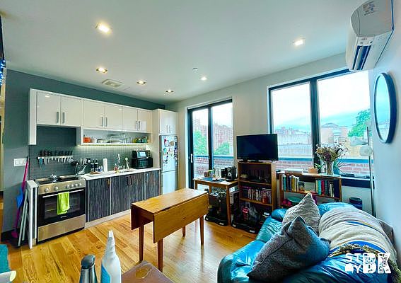1st image of 242 Parkside Ave #4F