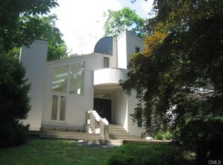 28 Sachem Rd, Weston, CT 06883