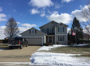 1053 Quail Hollow Dr, Bowling Green, OH 43402