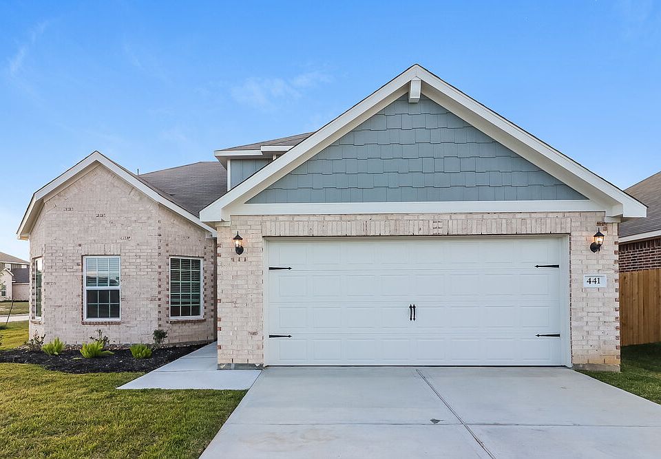 1st image of 441 Sunny Highlands Dr