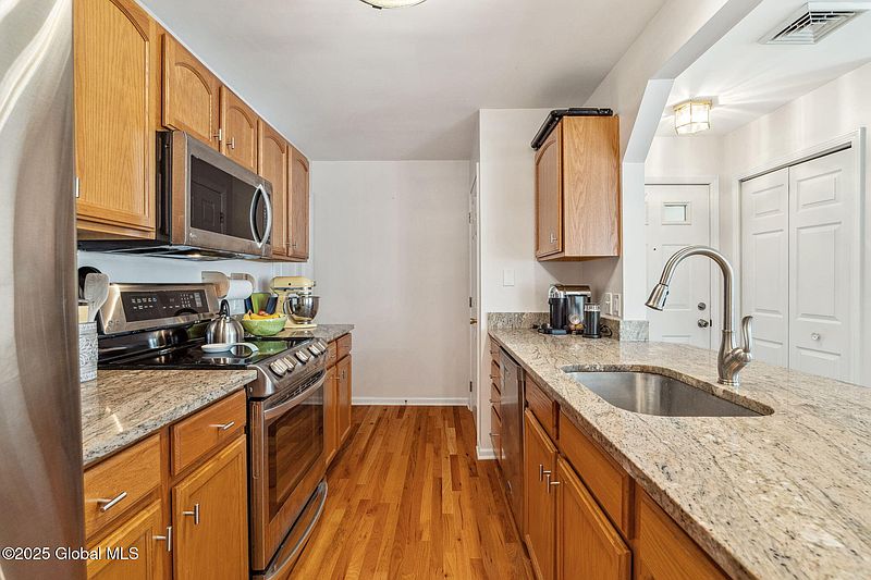 3rd image of 507 Mallards Pond Lane