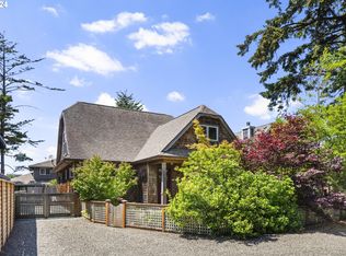 323 4th St S, Manzanita, OR 97130