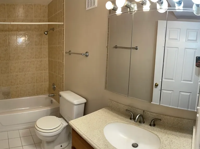 703 Waterford Rd S — Photo 6