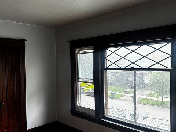 2nd image of 28-30 Electric Ave #Up
