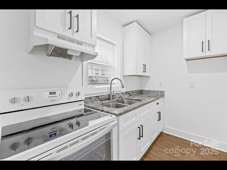 225 Garfield St #225 — Photo 6