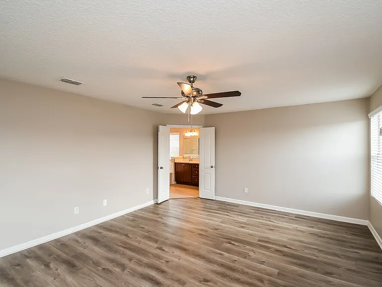 16280 Stanis Ct — Photo 12