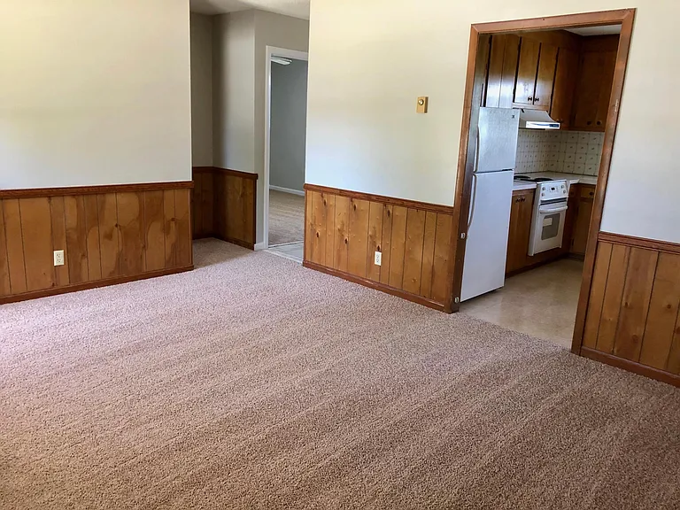 423 S Lincoln St — Photo 3