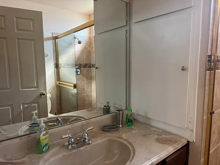 201 Riverfront Dr #4 — Photo 43